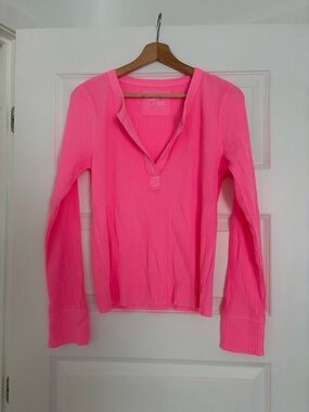 aerie Neon Pink Ribbed V-Notch Long Sleeve Tee